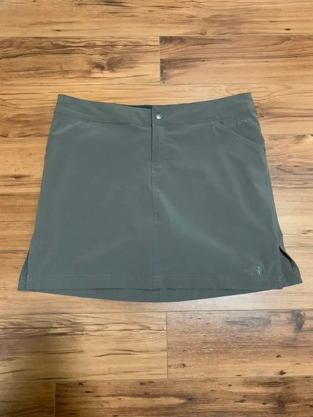 Women's The North Face Skort Size 10 Army Green